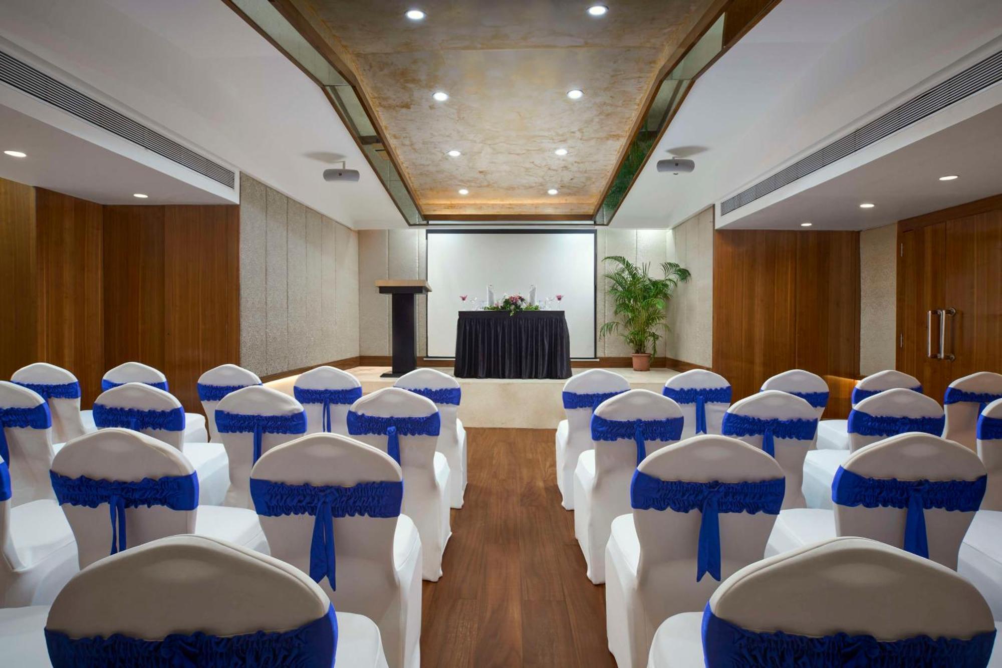 Park Inn By Radisson Goa Candolim Extérieur photo