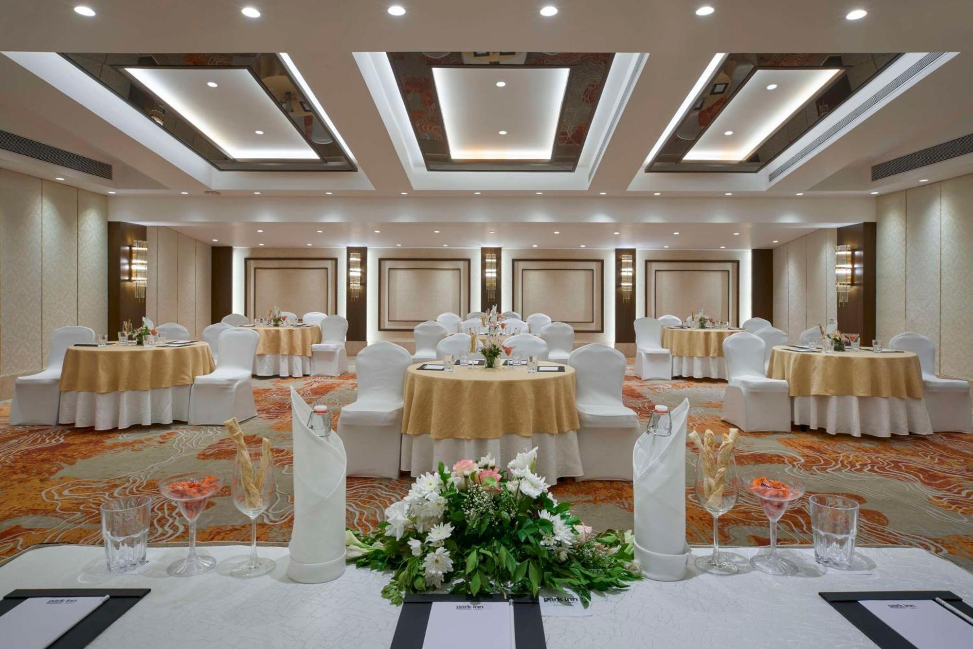 Park Inn By Radisson Goa Candolim Extérieur photo